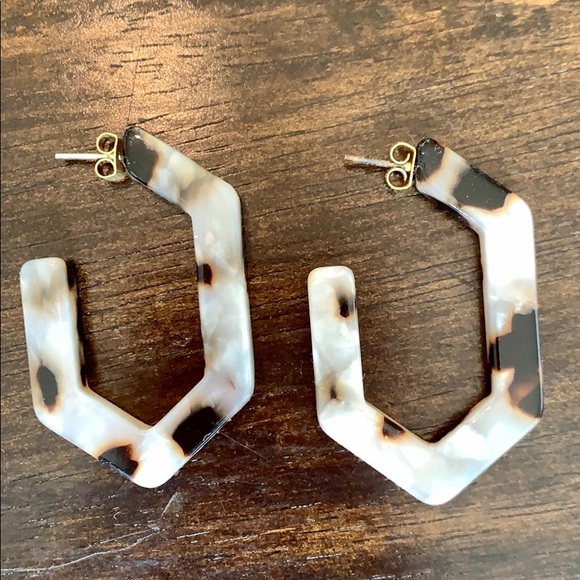 Madewell Geometric Hoop Earrings - Picture 5 of 6